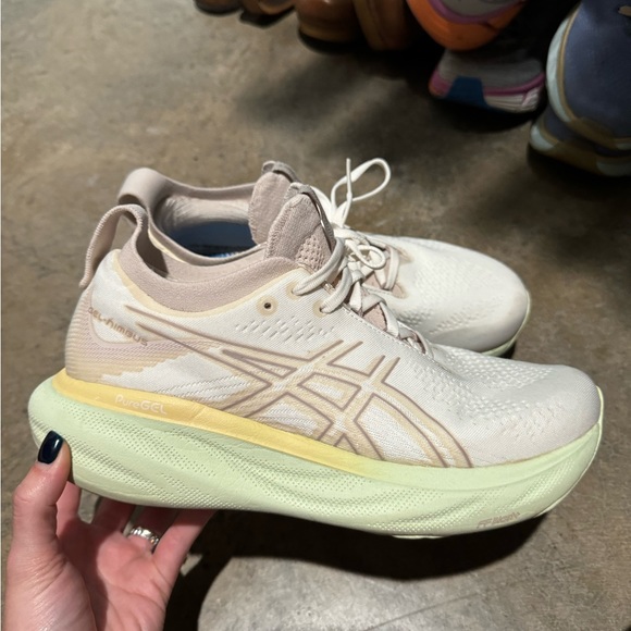 ASICS Gel Nimbus 25 Cream/Fawn Size 9 - Picture 3 of 4